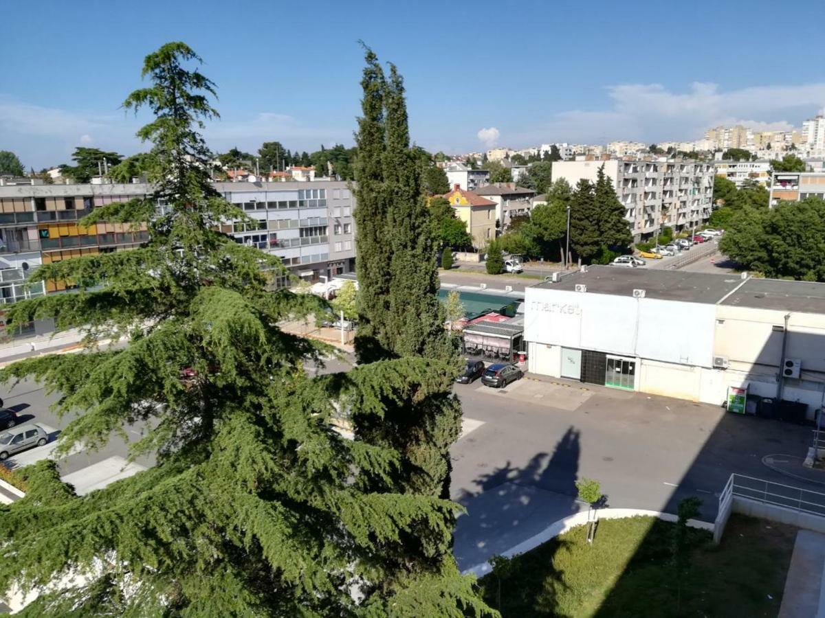 Apartman Tonika Pula Exterior foto