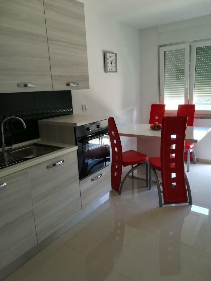 Apartman Tonika Pula Exterior foto